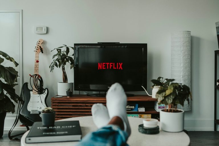 How IPTV Can Save You Money on Entertainment Costs
